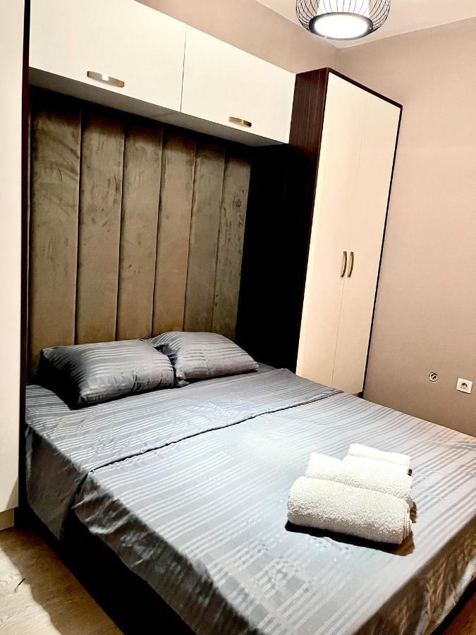 Top Apartment Pristina Exterior photo